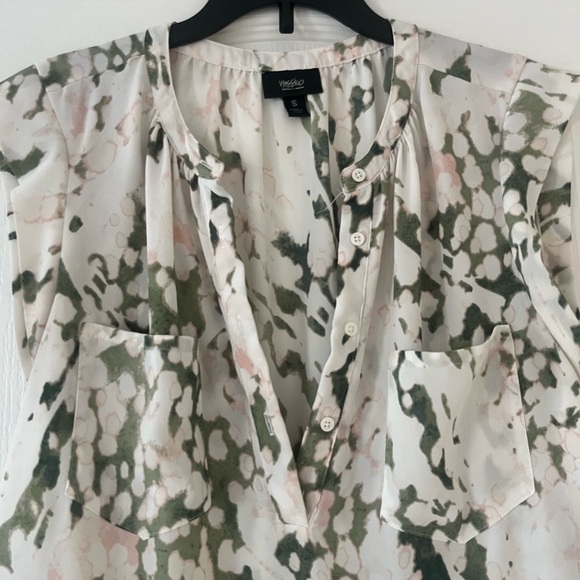 Massimo blouse size Small double ruffle bottom, floral, sleeveless - Picture 4 of 10